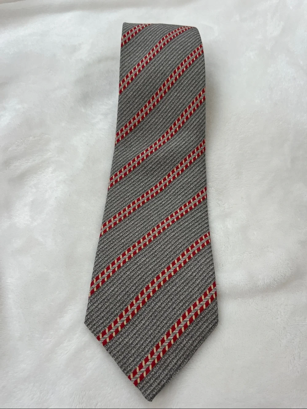 Giorgio Armani Gray Tie with Red & Cream Diagonal Braid
